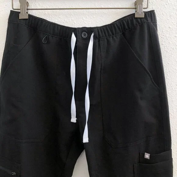 FIGS Chisec Three-Pocket Scrub Top Size S/ FIGS Slim Cairo Cargo Scrub Pants Siz